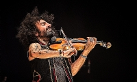​Virtüöz keman sanatçısı Ara Malikian, konserle Yerevan`a geri dönüyor