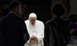 Papa`dan Ankara`daki Terör Kurbanlarına Dua