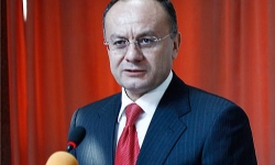Ermenistan Savunma Bakanı: Azerbaycan`daki Ekonomik Sorunlar, Sınırda Gerginliğin Tırmanmasına Neden Olabilir