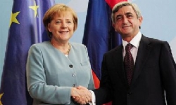 Sarkisyan ve Merkel Görüştü