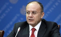 Ermenistan Savunma Bakanı Moskova`ya gitti