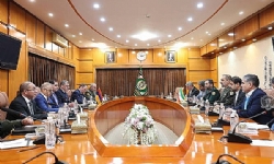 ​Ermenistan Savunma Bakanı, İran Savunma Bakanı ile karşılıklı çıkarlar konusunda anlaşmalara vardı[