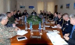 Barış misyonlarına Ermenistan`ın katılım konusu, Savunma Bakanlığı ile ABD temsilcilerince ele alındı