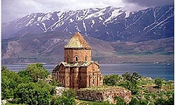 Ermeni Kiliseleri
