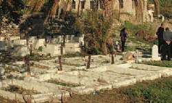 Lübnan’da Ermeni Mezarlığı Tatil Köyü Mü Oluyor