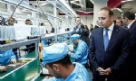 Başbakan, Ermeni Tablet Bilgisayarlarının Üretimiyle Uğraşan Firmayı Ziyaret Etti