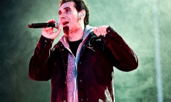 Գարուն ա (կ՛երգէ Սերժ Թանկեան)