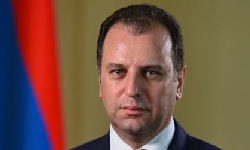 Kabinede Son Değişklik: Ermenistan`ın Yeni Savunma Bakanı Var