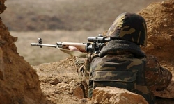 Cephe Hattında Azerbaycan Ordusu “SVD” Ve “İstiglal” Keskin Nişancı Tüfekleri Kullandı
