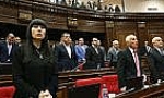Ermenistan Parlamento Oturumu Sumgayit Katliam Kurbanlarına Bir Dakikalık Saygı Duruşuyla Başladı