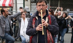 «Վովա» խմբի մենակատարը