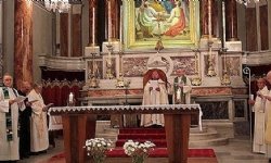 Vatikan Papaz Felice Suriano`yu İsrail`e tayin edince İstanbul’daki cemaat ayağa kalktı