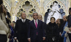 Ermenistan dönem Cumhurbaşkanı, yeni Cumhurbaşkanını görevinden aldı