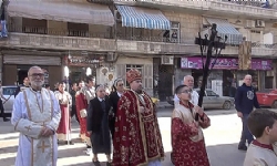 Suriye’de binlerce Hıristiyan Paskalya’yı kutladı