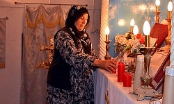 Derik`teki Ermeni Kilisesi bakımı Müslüman kadına emanet
