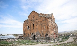 Ani`deki `Büyük Katedral` restore edilecek