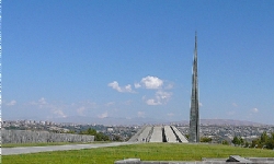 Köln’de Ermeni Soykırımı anıtı açıldı