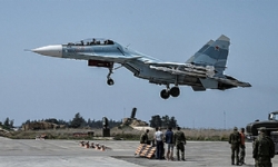 ​Suriye`de Rus savaş uçağı düştü