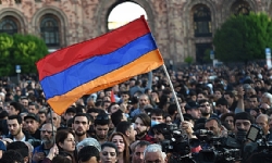 ​Euronews: Ermenistan`da gençler devrimden ne bekliyor?