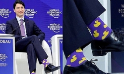 Ermeni “Braind” şirketi, Kanada Başbakanı`na Ermenistan bayrağı desenli çoraplar hediye etmeyi plan