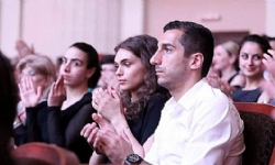 ​Ermeni futbol yıldızı Mkhitaryan nişanlandı mı?