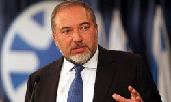 Azerbaycan yanlısı İsrail Savunma Bakanı Lieberman istifa etti