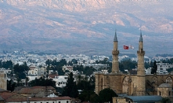 ​Türkler Kıbrıs’ta Ermeni kilisesini yok ediyorlar