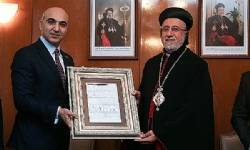 Cumhuriyet tarihinin ilk kilisesinin ruhsatı verildi