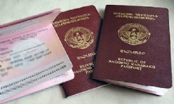 Azerbaycan vatandaşı Karabağ`da pasaport almak istedi