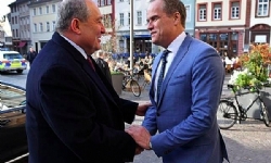 Ermenistan Cumhurbaşkanı Armen Sargsyan, Heidelberg Belediye Başkanı ile bir araya geldi