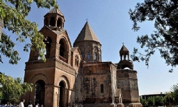 Ana Taht Kutsal Echmiadzin`den Türkiye Ermeni Patrikliği seçimleri hakkında açıklama