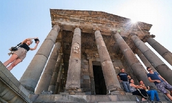 Etheria Magazine: Ermenistan- cennet bahçesinde bulunan 10 yer