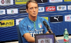 Roberto Mancini: Ermenistan grupta ikinci olabilir