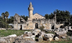 Çukurova’nın Ayasofyasına tepki çeken restorasyon
