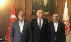 Van milletvekillerinden Trump`a `Ermeni soykırımı` daveti: Gelin konuyu Van`da inceleyin