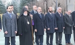​Ermenistan Başbakanı Yılbaşı bayramına doğru askeri Yerablur Panteonun’u ziyaret etti