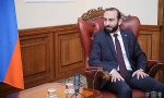 ​Ermenistan Parlamento Başkanı, Sırbistan Başbakanı ile savunma sanayi alanındaki işbirliğini konuşt