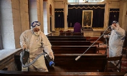 Yeşilköy`deki Ermeni Kilisesi koronavirüse karşı dezenfekte edildi