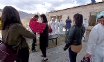 Flowers and applauds: How Armenian citizens return home after 14-day isolation