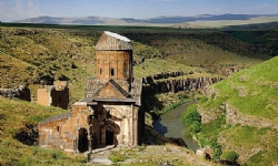 ​National Geographic, Orta Çağ Ermenistan`ın büyük başkenti Ani`yi kaleme aldı