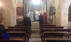 Paskalya ayinine Korona düzenlemesi