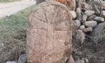 ​Cavaheti`nin Balkho köyünde mezar taşına benzeyen khaçkar bulundu