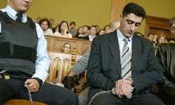 Azerbaycan`lı ünlü TV sunucusu: Safarov kahraman değil, bir katil