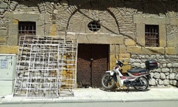 ​Türkiye`deki Ermeni Kilisesi depo olarak kullanılıyor