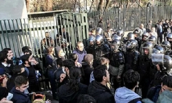 ​İran`da Ermeni karşıtı protesto yapan 15 Azerbaycanlı tutuklandı