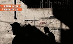 Paslı büyük bir ot makası