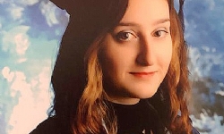 Լեռնա Թումայեան Բժշկութիւն Պիտի Ուսանի