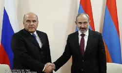 Ermenistan ile Rusya Başbakanları bir araya geldi