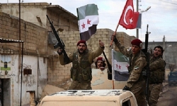 Yunanistan Dışişleri Bakanı: Türkiye cihatçıların seyahat acentası haline geldi