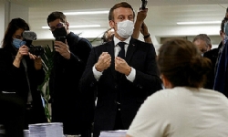 Ermenistan`a neden yardım etmiyorsunuz diye soran gence Macron`dan cevap: Orası Azerbaycan toprağı